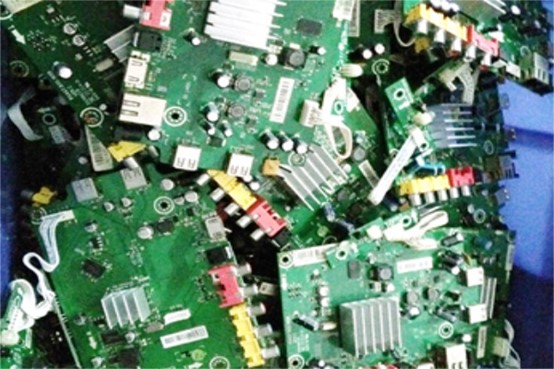 El análisis de la máquina de reciclaje de placas de circuito de PCB