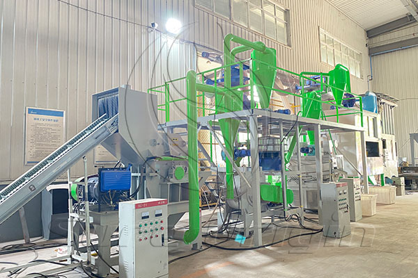 Liderando el Futuro de la Gestión de Residuos Electrónicos: La Experiencia de Sure Origin Group en Equipos de Reciclaje Electrónico