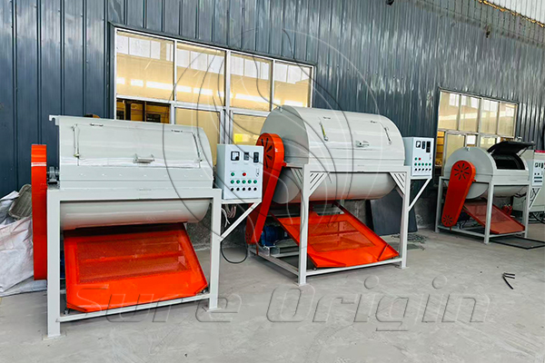 Visita de un cliente chino a nuestra fábrica para ver la máquina de desmontaje de PCB Visita de un cliente chino a nuestra fábrica para ver la máquina de desmontaje de PCB